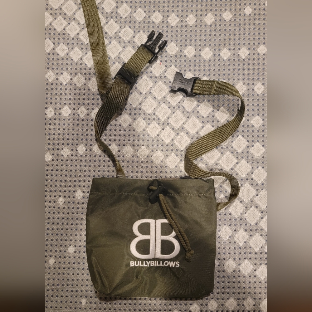 Bullybillow dog treat pouch